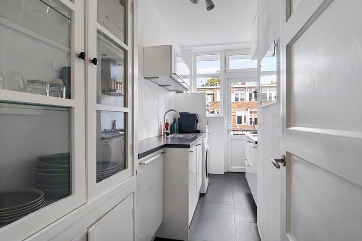 Foto 18 van Caan van Necklaan 167