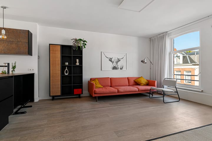 Photo 7 of Tweede Schinkelstraat 13-B