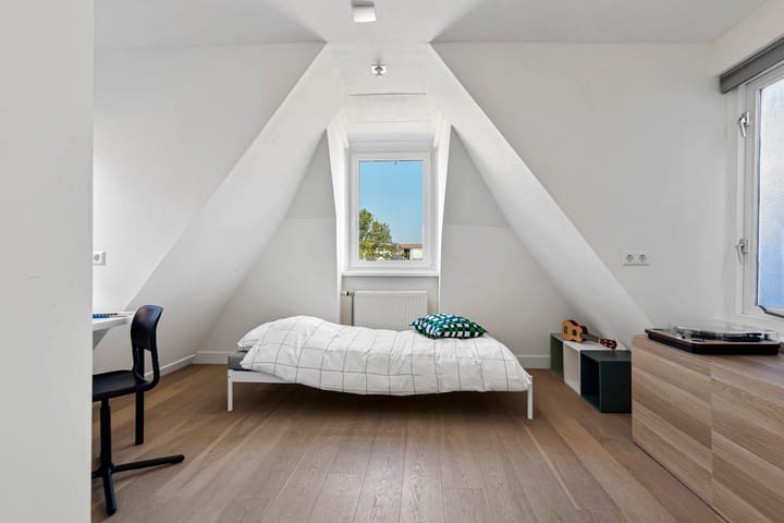 Photo 30 of Tweede Schinkelstraat 13-B