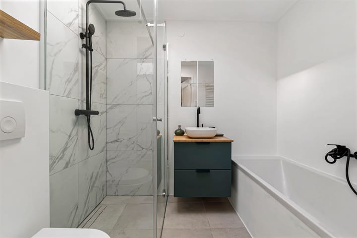 Photo 33 of Tweede Schinkelstraat 13-B