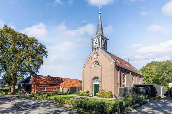 Tsjerkewâl 8