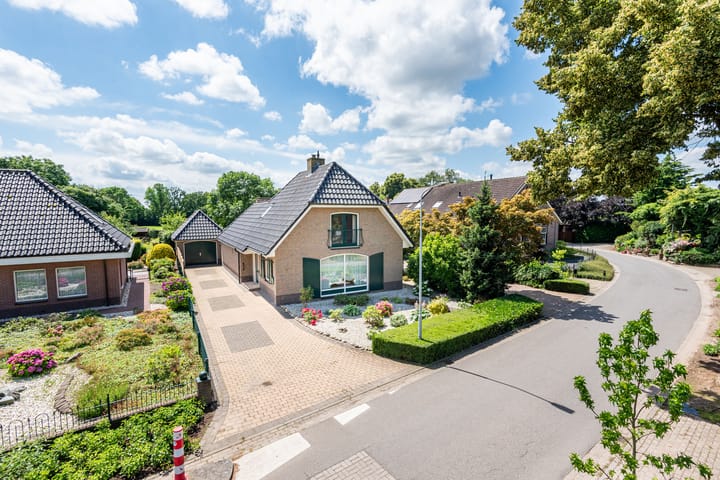 Foto 1 van Emmerikseweg 33