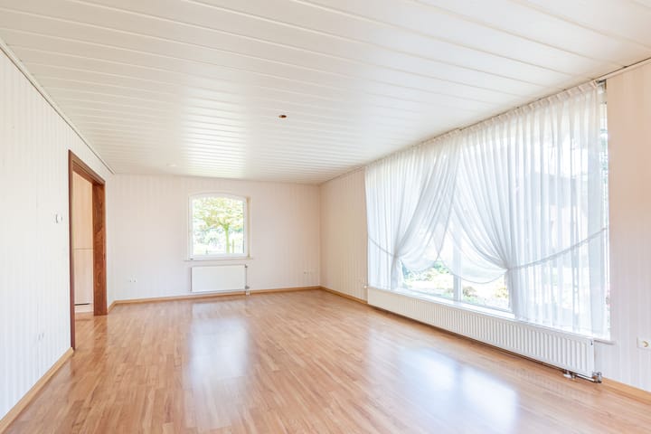 Foto 3 van Emmerikseweg 33