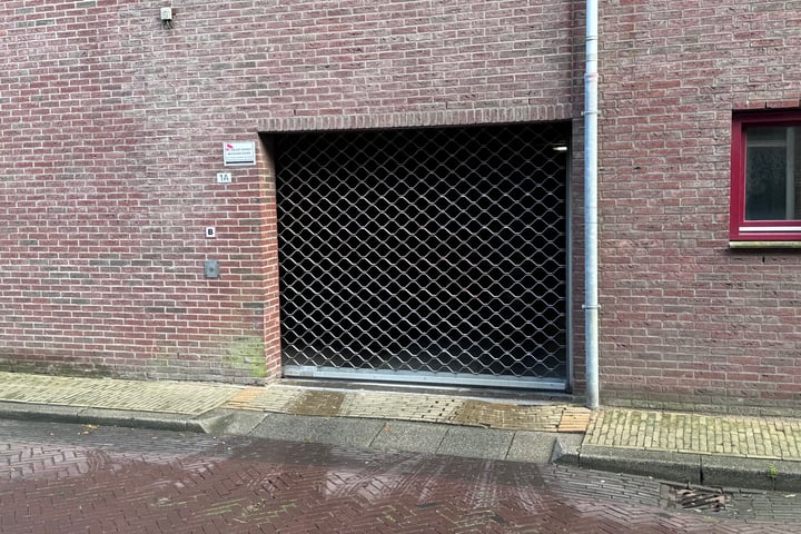 Bekijk foto 7 van Parkeerplaats Spinhuispad