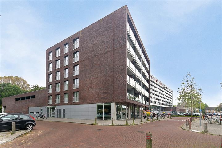 Bekijk foto 30 van Rentmeesterlaan 1