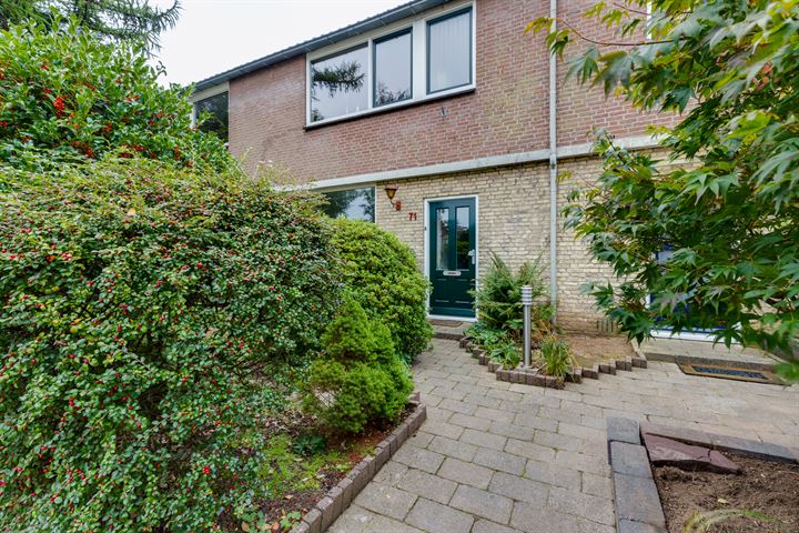 Bekijk foto 3 van Admiraal Helfrichlaan 71