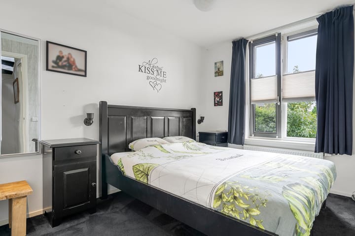 Foto 15 van Van Hallstraat 20