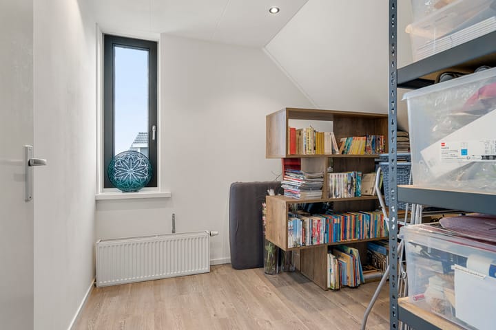 Foto 26 van Van Hallstraat 20