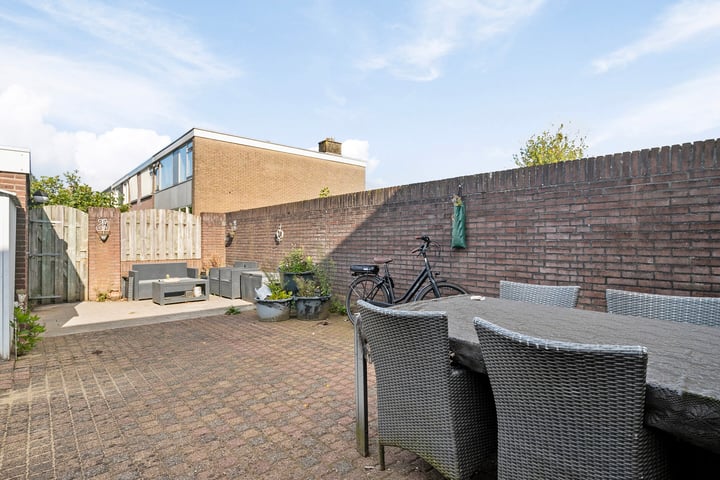 Bekijk foto 5 van Beatrixplein 15