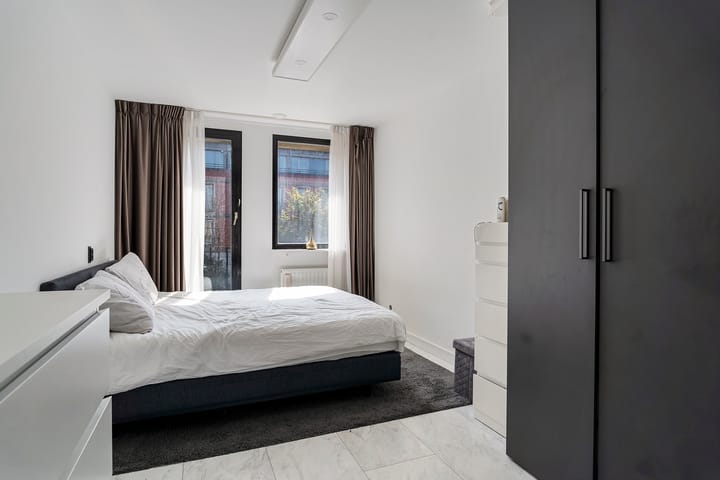 Foto 4 van Van der Helststraat 102