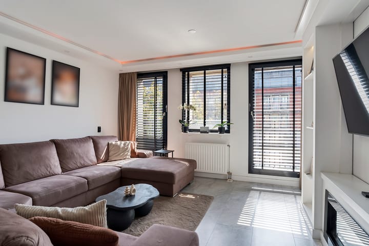 Foto 10 van Van der Helststraat 102