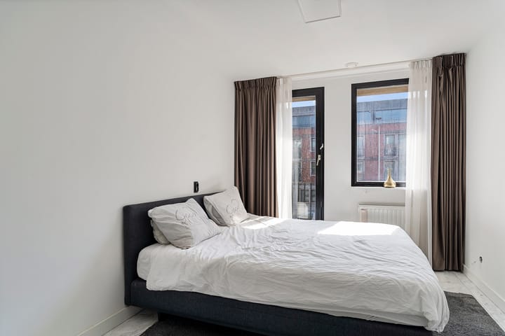 Foto 18 van Van der Helststraat 102