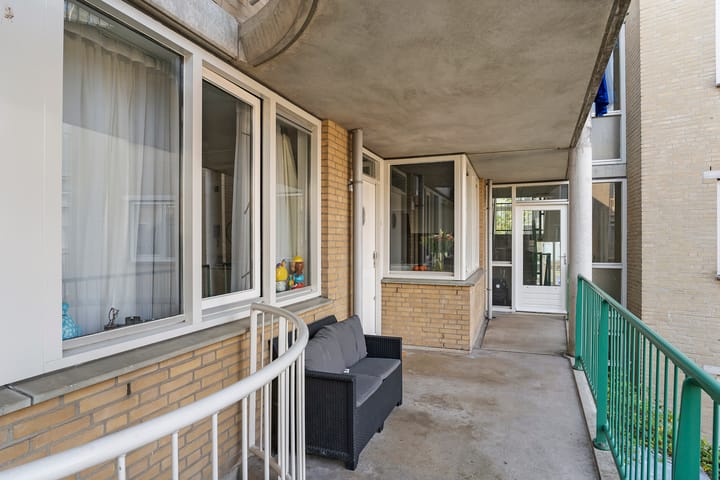 Foto 24 van Van der Helststraat 102