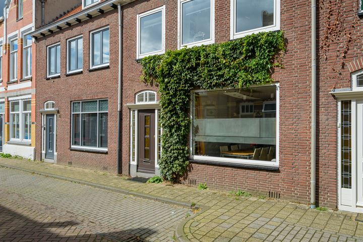 View photo 2 of Grazendonkstraat 27