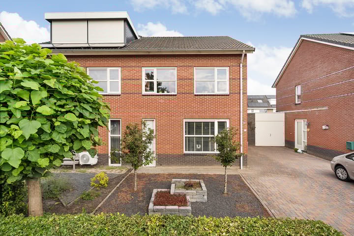 Foto 5 van Kamferbekestraat 57