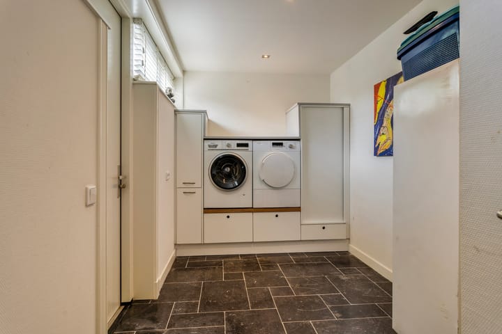 Foto 21 van Burgemeester Wuiteweg 60