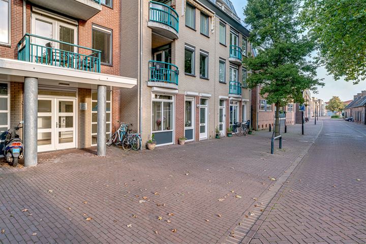 View photo 2 of Schoolstraat 7-24