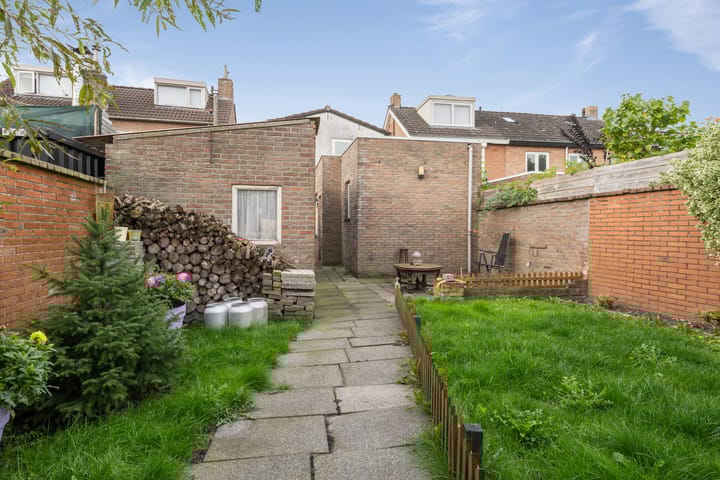 Foto 32 van Molenstraat 101