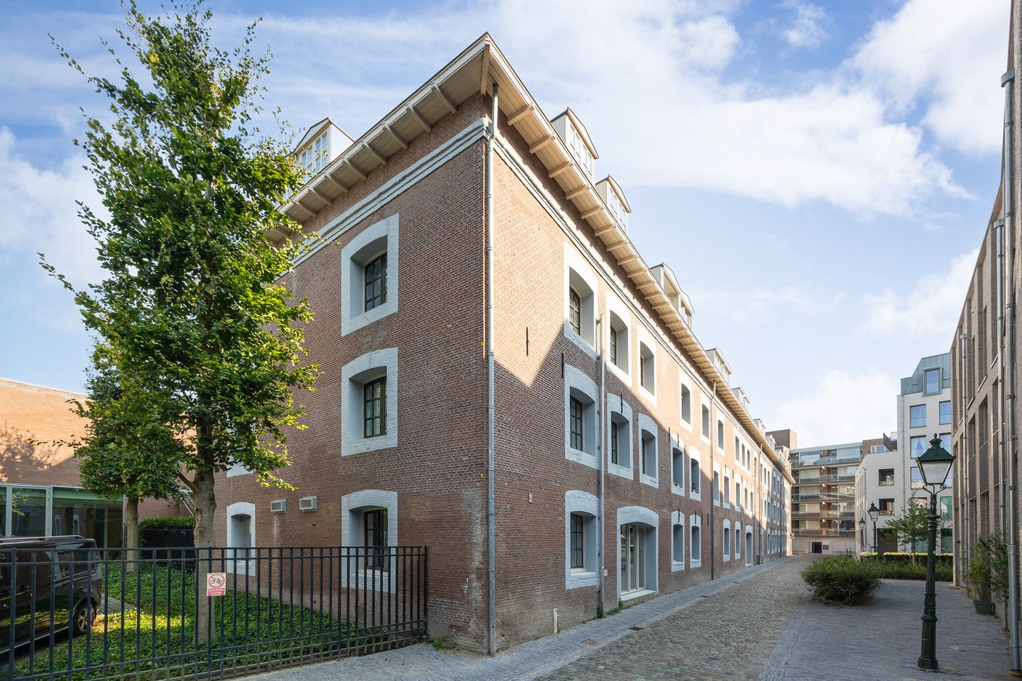 Foto 1 van Weversplaats 55