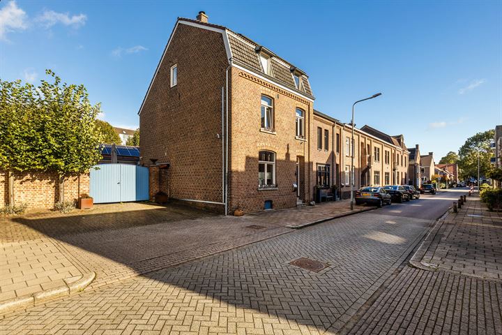 View photo 7 of Molenstraat 31