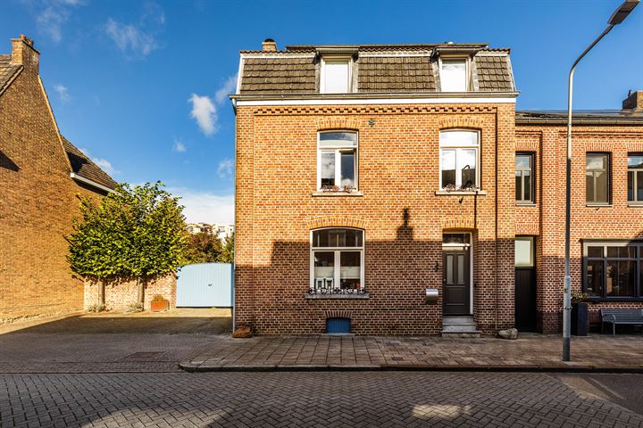 View photo 8 of Molenstraat 31