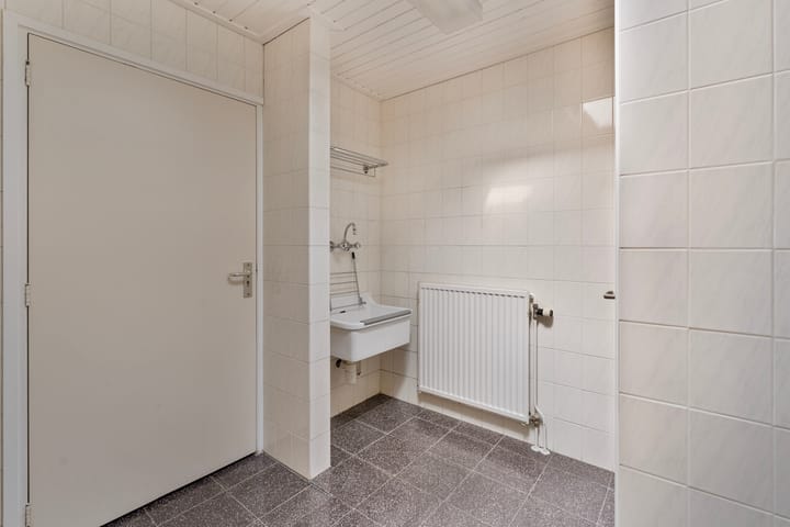 Photo 22 of Bennebroekerweg 92