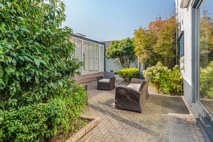 Photo 59 of Bennebroekerweg 92