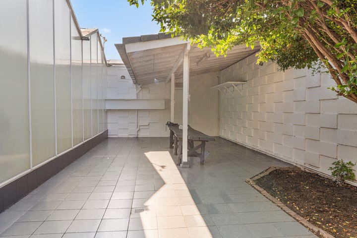 Photo 60 of Bennebroekerweg 92