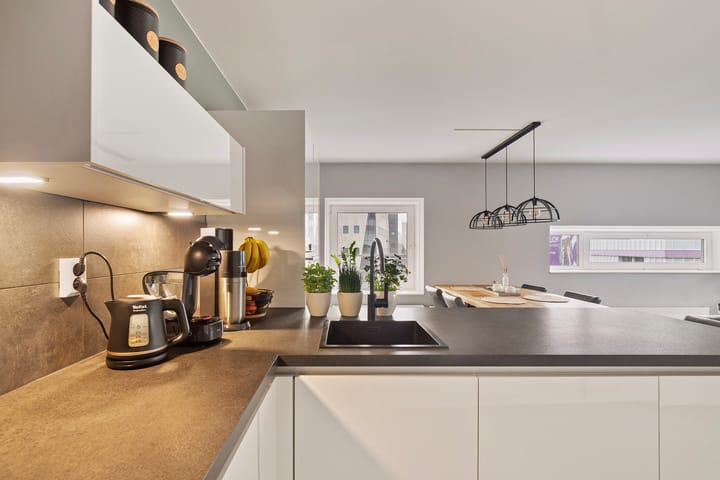 Foto 16 van Strevelsweg 653