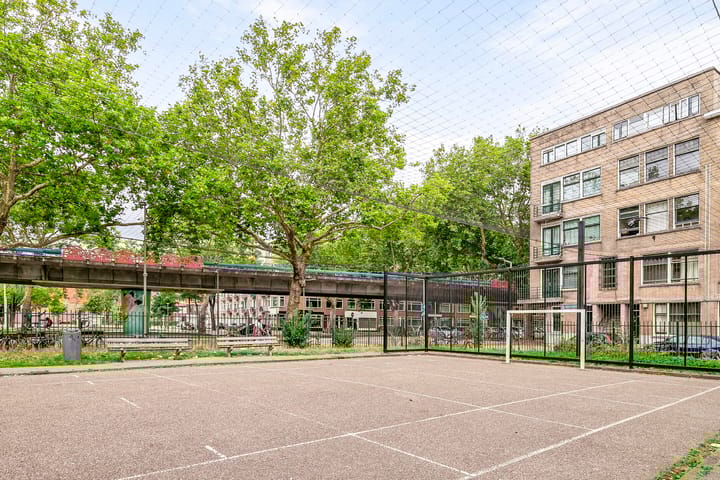 Foto 13 van Bas Jungeriusstraat 74-B