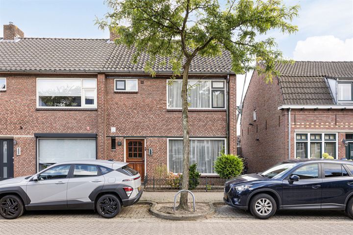 Bekijk foto 1 van Laarstraat 37