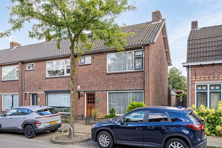 Bekijk foto 36 van Laarstraat 37