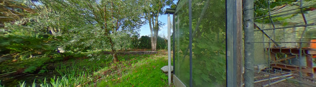 View 360° photo of achtertuin of 's-Gravenweg 131