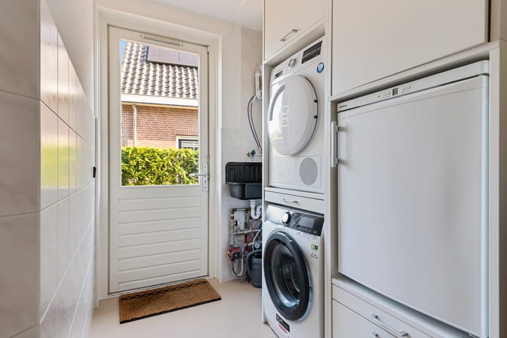 Foto 17 van Drechtdijk 143