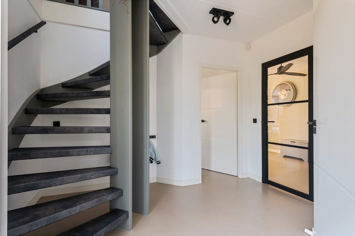 Foto 19 van Drechtdijk 143