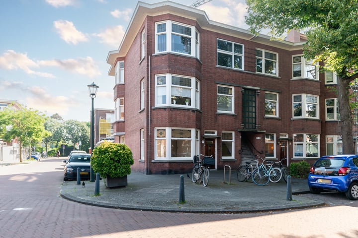 Bekijk foto 1 van Perenstraat 8