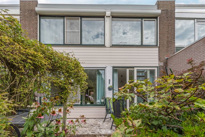 View photo 20 of Kenau Hasselaarstraat 8