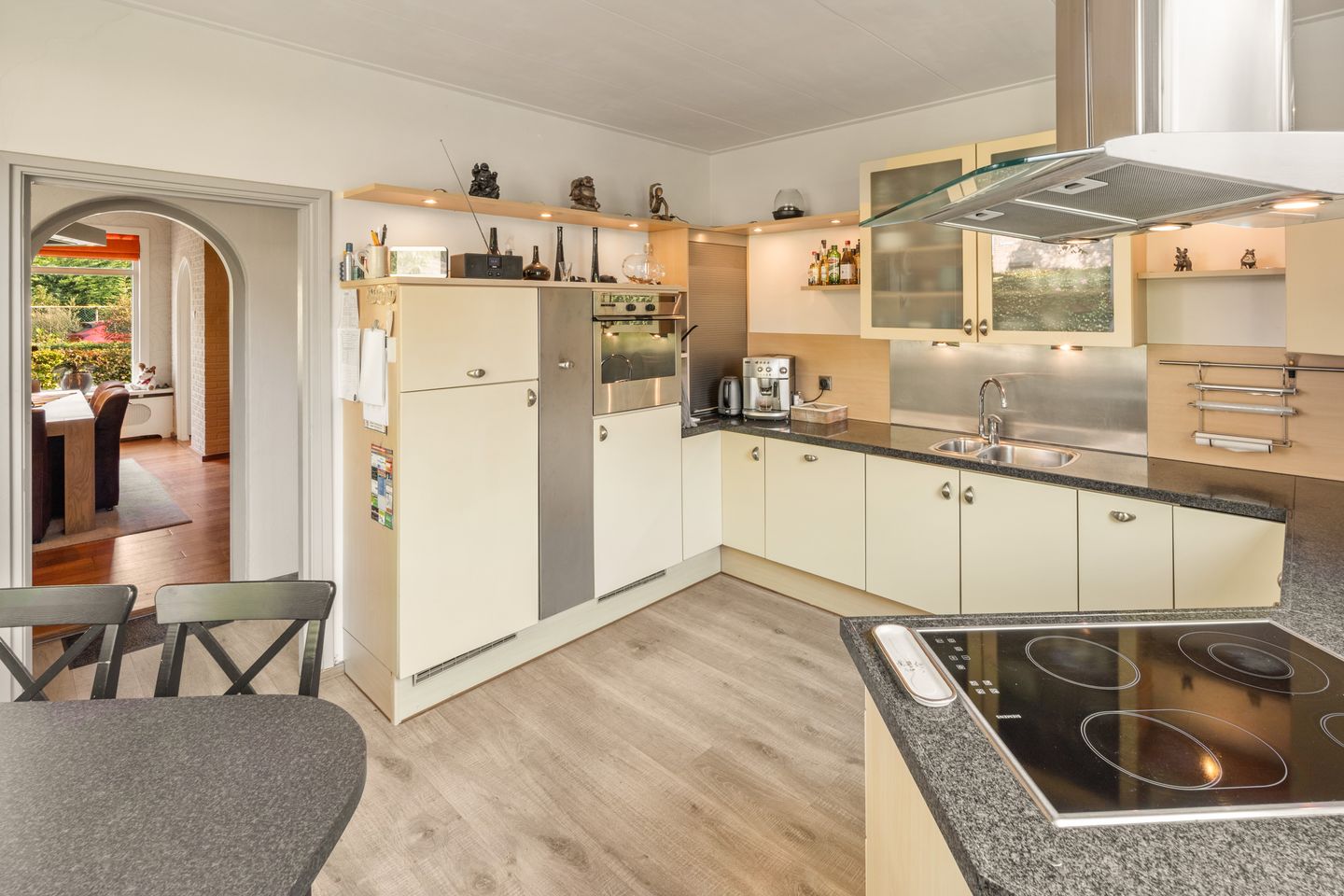 Foto 10 van Roosendaalsebaan 33