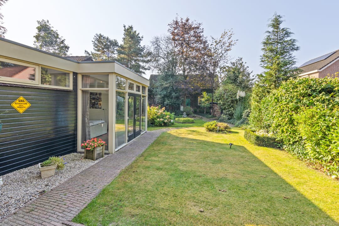 Foto 32 van Roosendaalsebaan 33