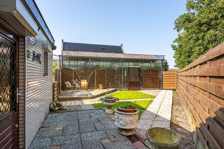 Photo 32 of Poeldijkseweg 4