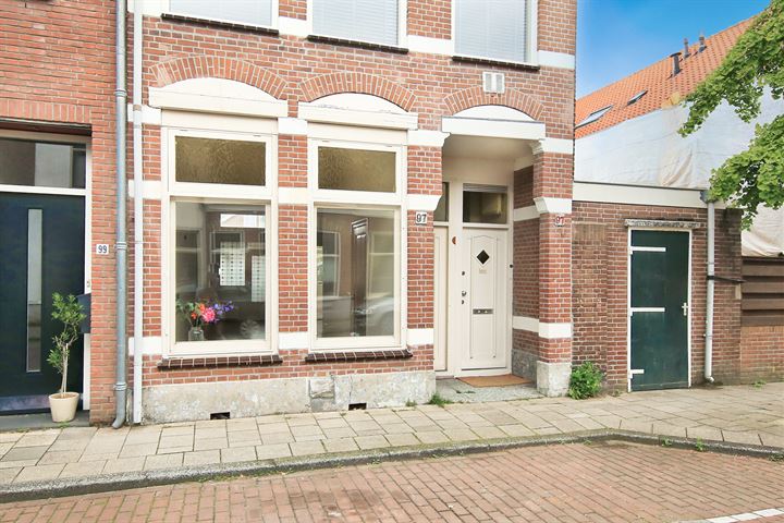 View photo 2 of Saenredamstraat 97-ZW