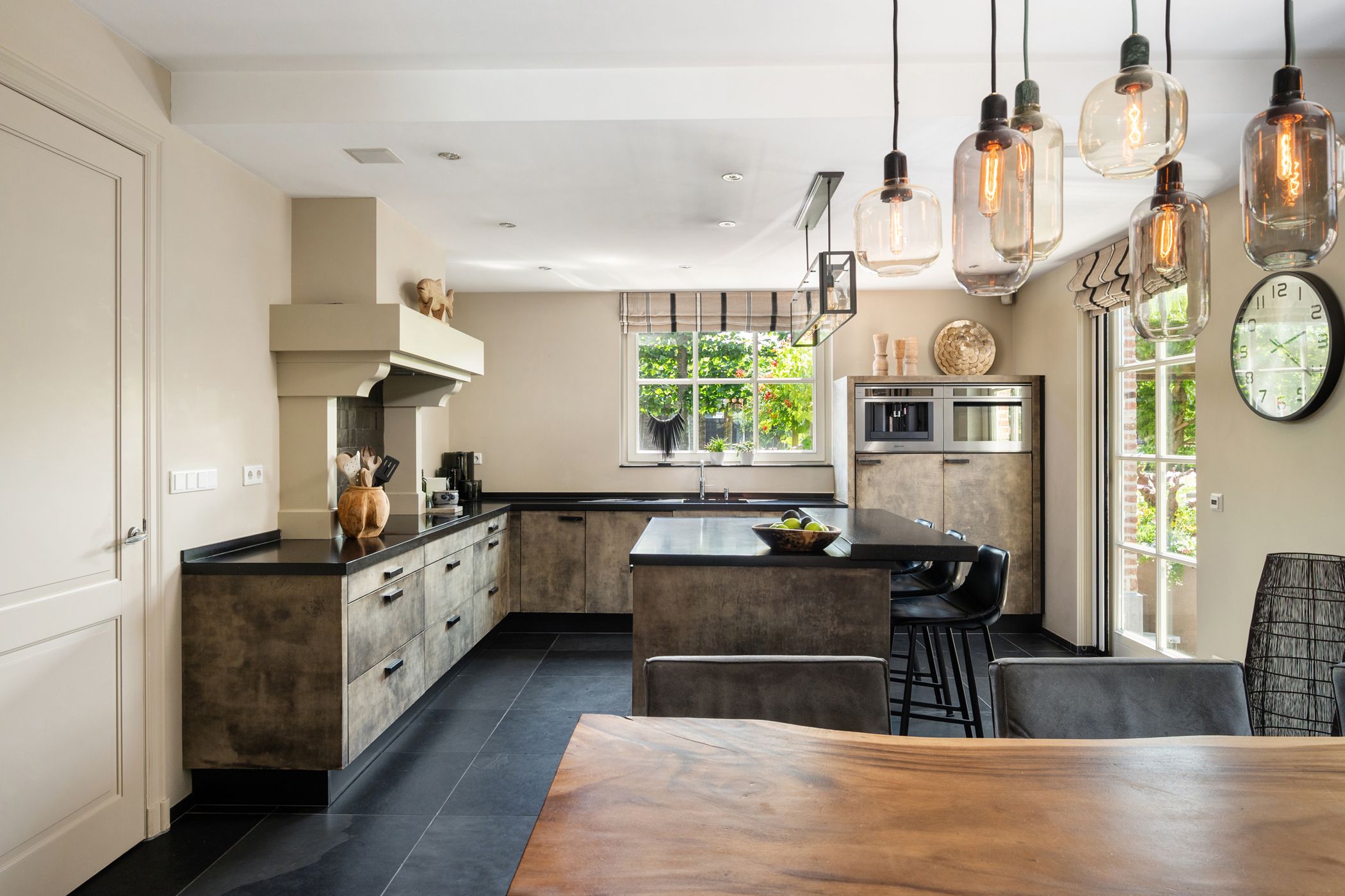 Foto 18 van Jannetje Merbiskade 11