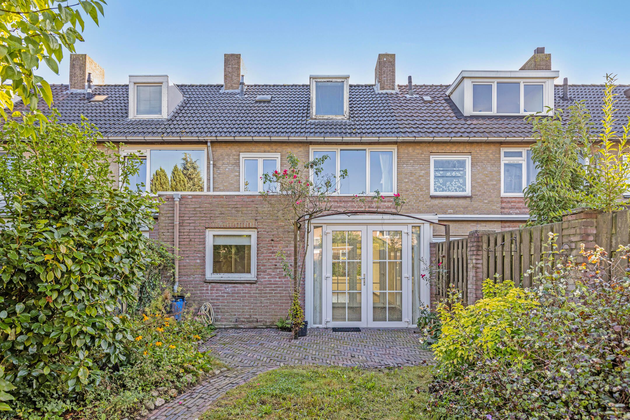 Foto 24 van Pastoor W. Hellemonsstraat 16