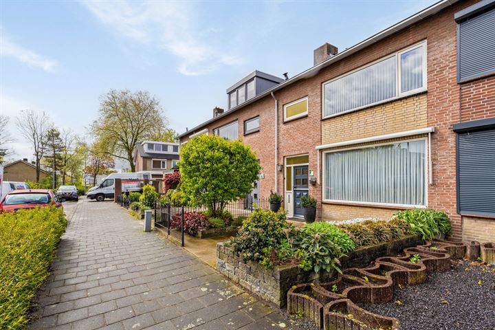 View photo 5 of Van Coehoornstraat 34