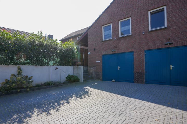 Bekijk foto 2 van Dalestraat 13