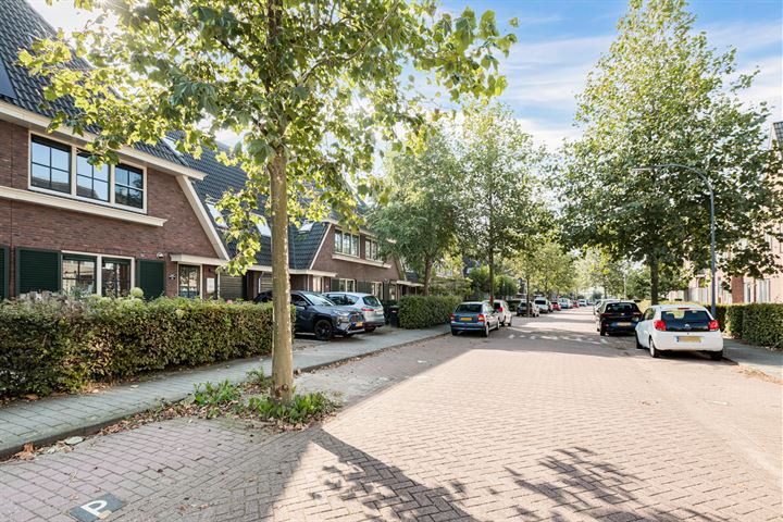 Bekijk foto 58 van Kruiskamplaan 131