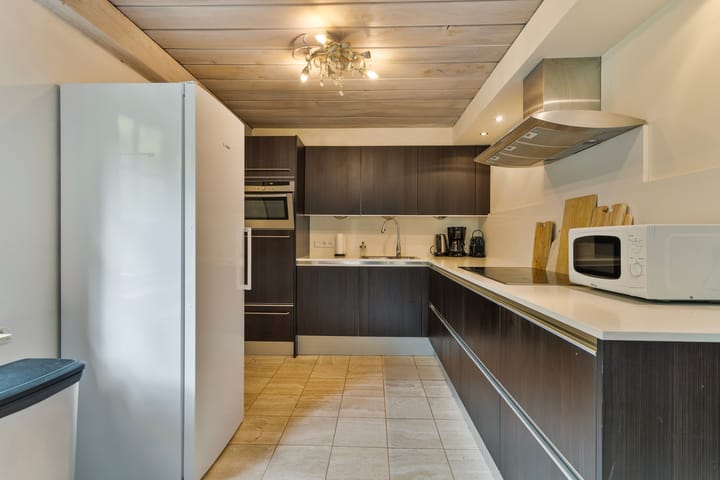 Foto 16 van Valkenisseweg 68