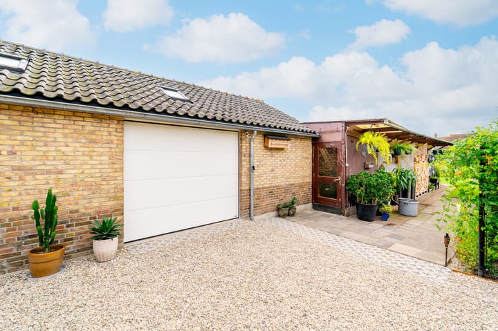 Photo 47 of Meester van der Meerendonkstraat 12