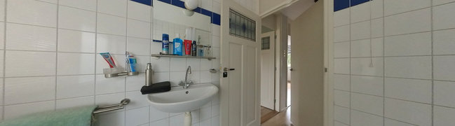 Bekijk 360° foto van Badkamer van Berkelstraat 12