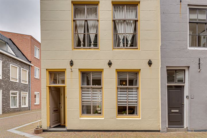 View photo 5 of Hellebardierstraat 3